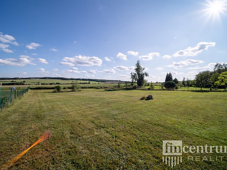 Prodej stavebního pozemku 2 500 m² - foto 3