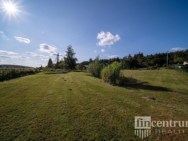 Prodej stavebního pozemku 2 500 m² - foto 5