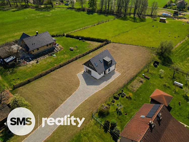 Prodej stavebního pozemku 2 147 m² - foto 5