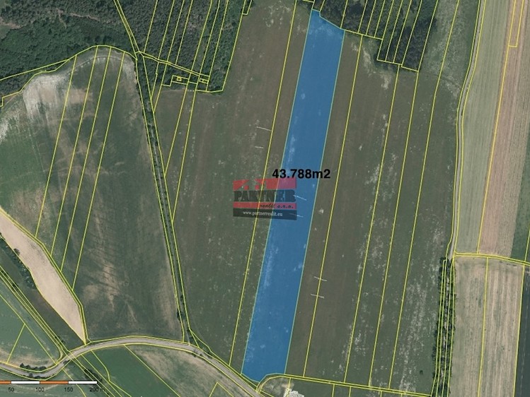 Prodej pole 48 752 m² - foto 1