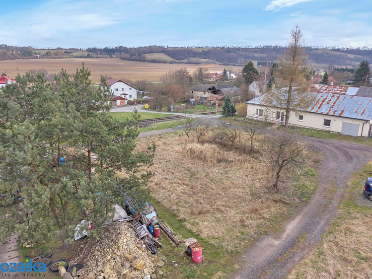 Prodej stavebního pozemku 748 m² - foto 8