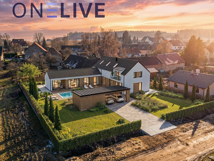 Prodej stavebního pozemku 1 307 m² - foto 5