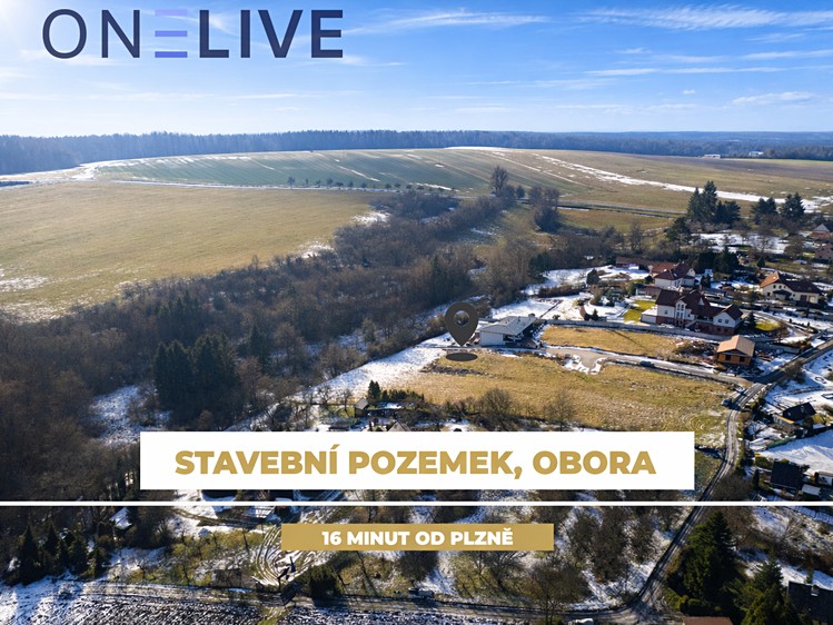 Prodej stavebního pozemku 1 105 m² - foto 1