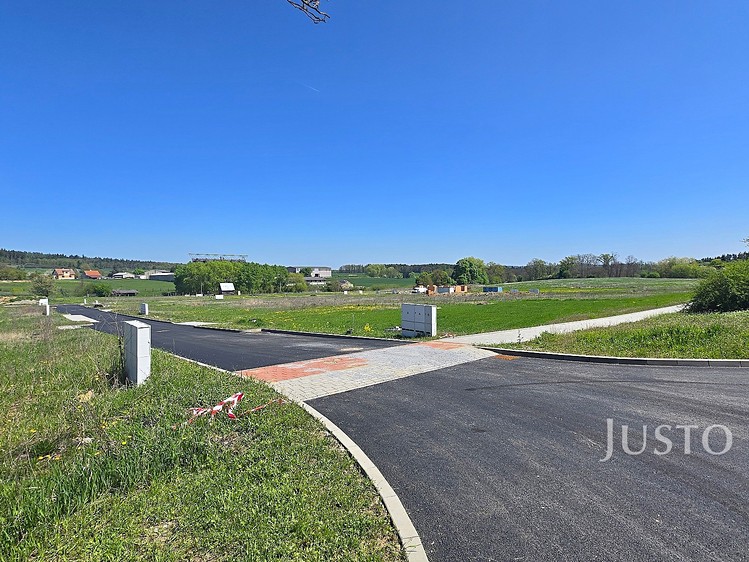 Prodej  stavebního pozemku 1 023 m² - foto 3