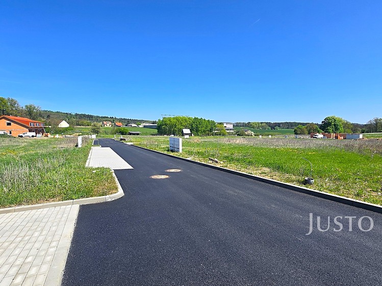 Prodej  stavebního pozemku 1 023 m² - foto 7