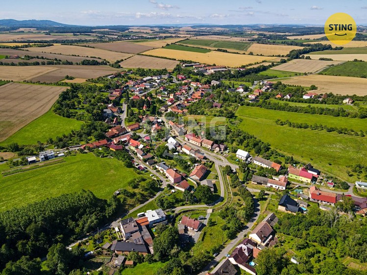 Prodej stavebního pozemku 1 108 m² - foto 2