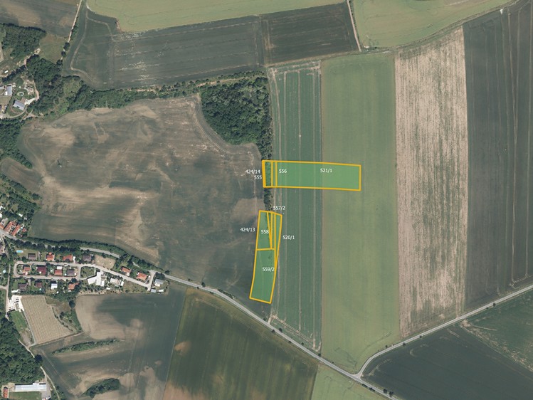 Prodej pole 57 736 m² - foto 1