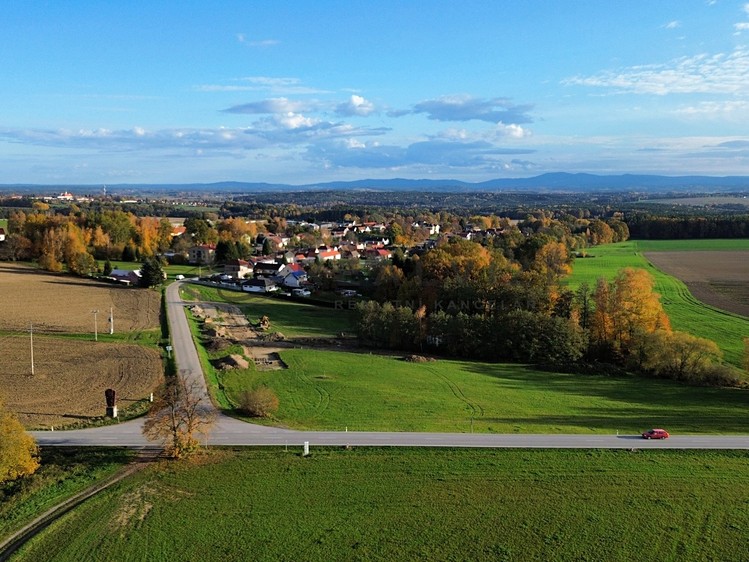 Prodej stavebního pozemku 832 m² - foto 4