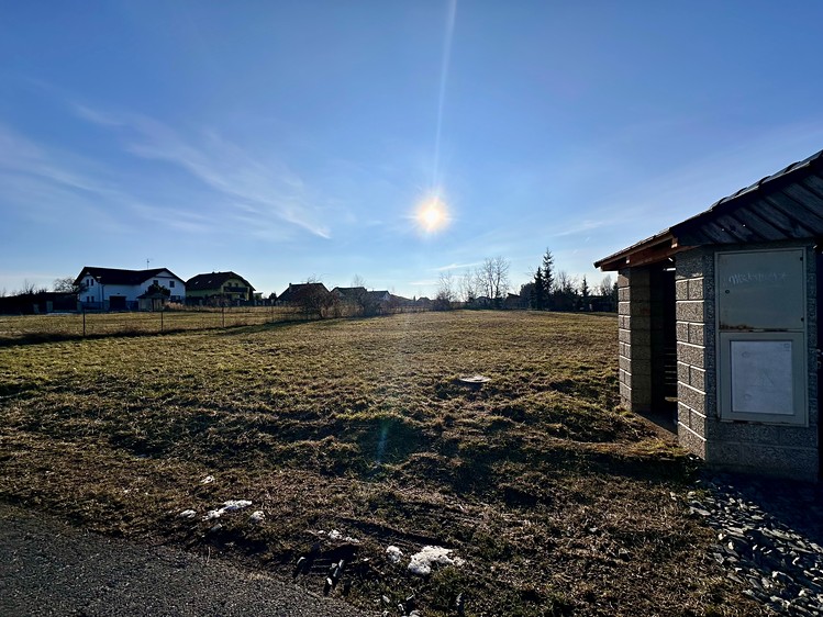 Prodej  stavebního pozemku 1 052 m² - foto 3