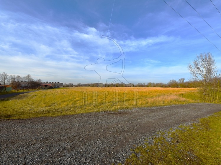 Prodej komerčního pozemku 80 085 m² - foto 1