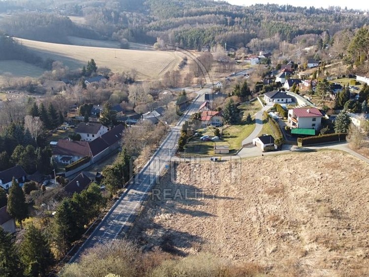 Prodej stavebního pozemku 804 m² - foto 1