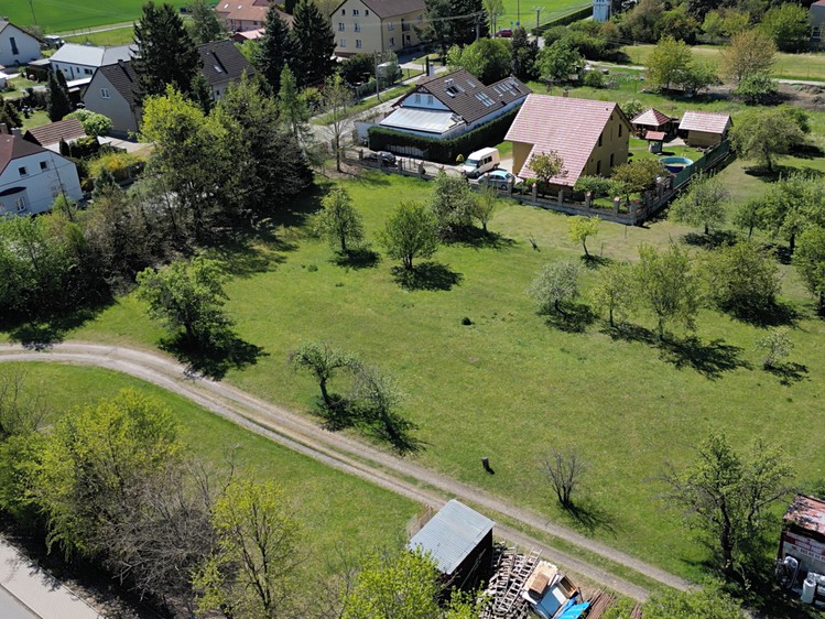 Prodej stavebního pozemku 731 m² - foto 5