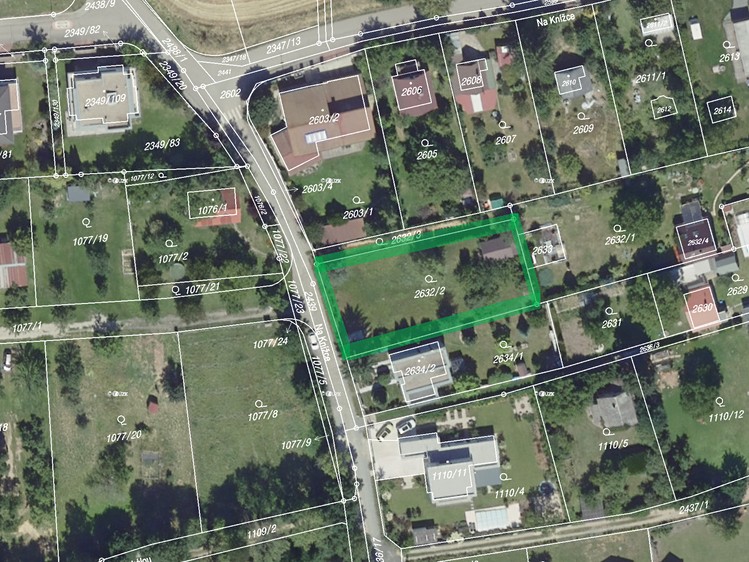 Prodej stavebního pozemku 990 m² - foto 6