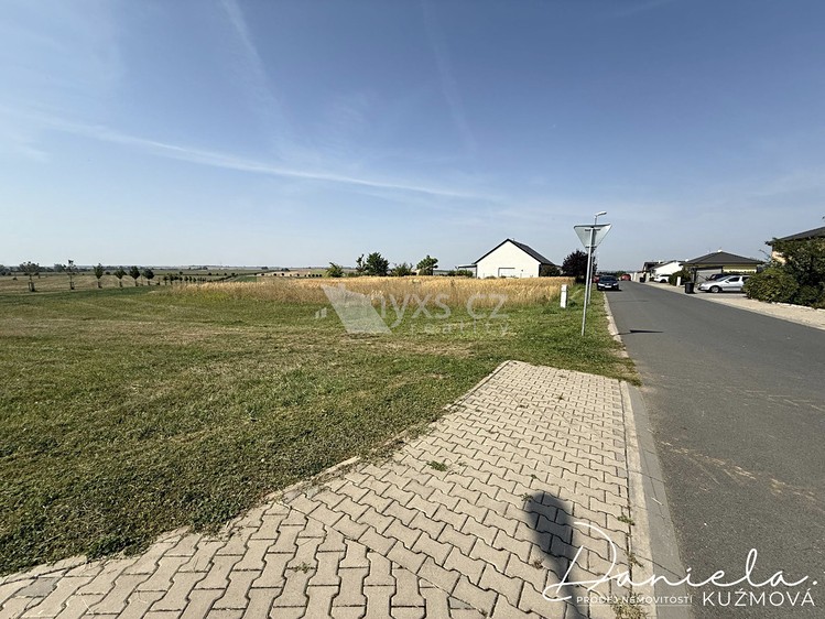 Prodej  stavebního pozemku 1 066 m² - foto 6