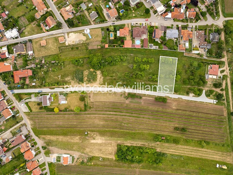 Prodej stavebního pozemku 1 346 m² - foto 1