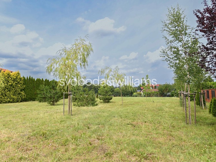 Prodej  stavebního pozemku 2 027 m² - foto 7