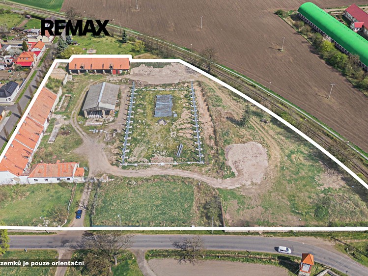 Prodej stavebního pozemku 19 324 m² - foto 2