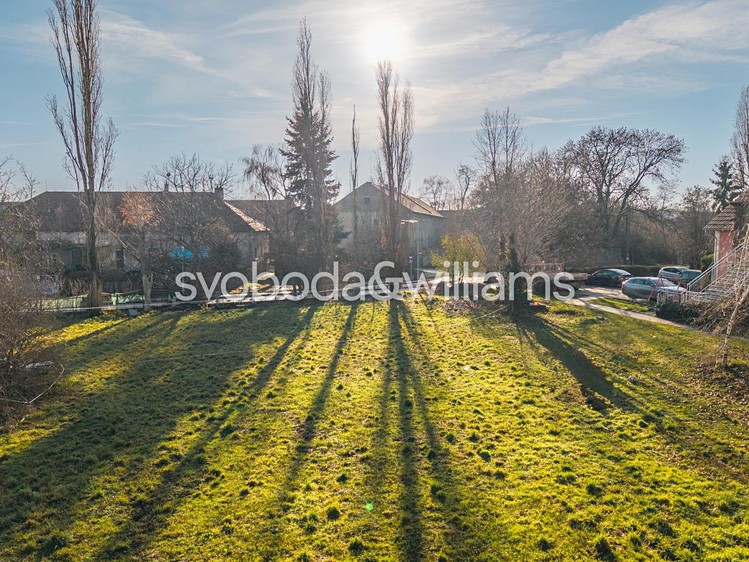 Prodej stavebního pozemku 2 412 m² - foto 7