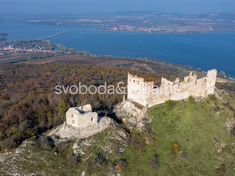 Prodej stavebního pozemku 2 768 m² - foto 7