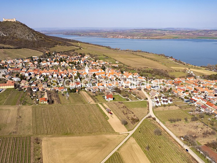 Prodej stavebního pozemku 2 768 m² - foto 6