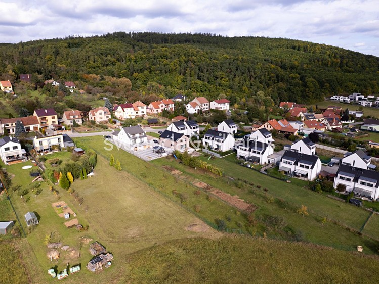 Prodej stavebního pozemku 1 462 m² - foto 4