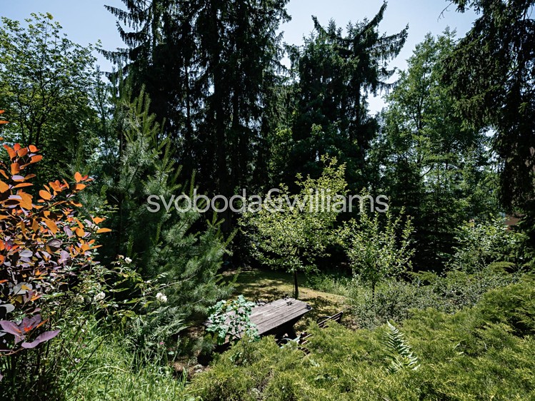 Prodej stavebního pozemku 2 486 m² - foto 2