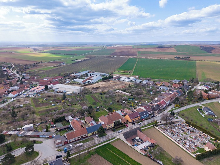 Prodej stavebního pozemku 650 m² - foto 7