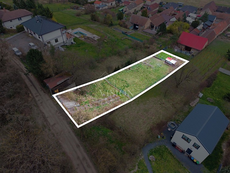 Prodej stavebního pozemku 886 m² - foto 2