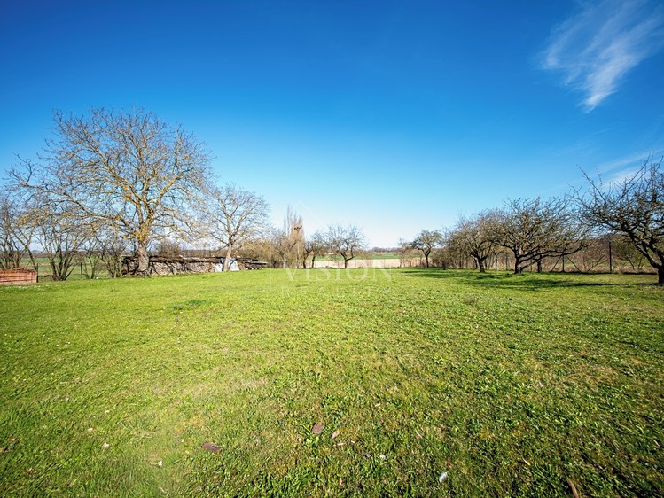 Prodej stavebního pozemku 1 200 m² - foto 2