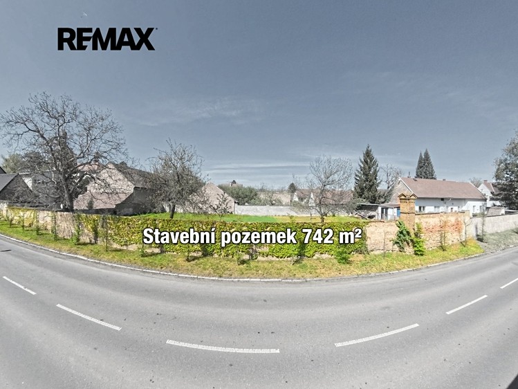 Prodej stavebního pozemku 742 m² - foto 6