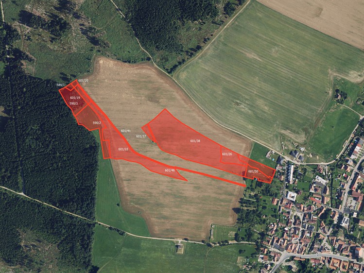 Prodej pole 29 881 m² - foto 1