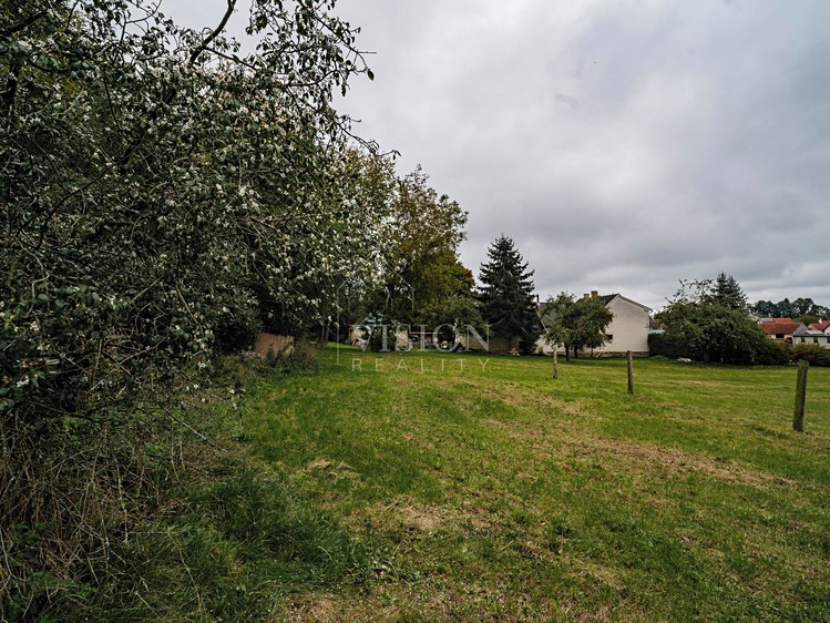Prodej  stavebního pozemku 402 m² - foto 4