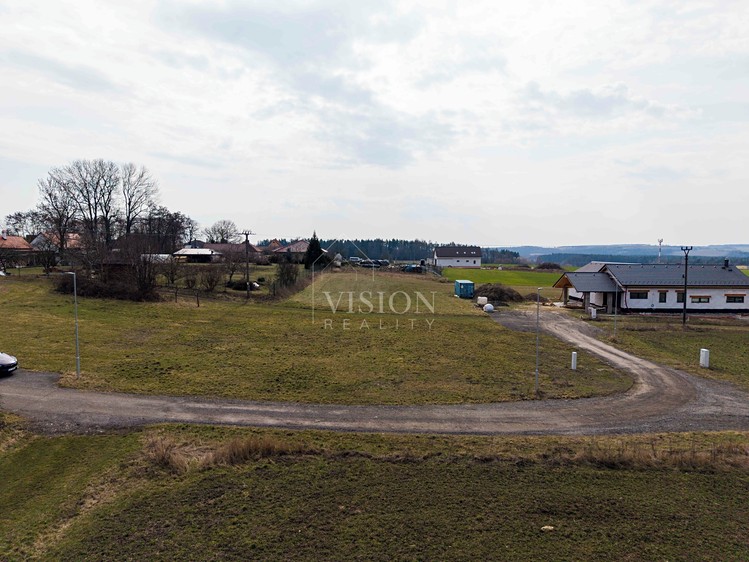 Prodej stavebního pozemku 889 m² - foto 6