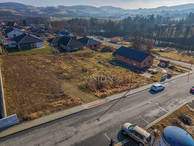 Prodej stavebního pozemku 820 m² - foto 5