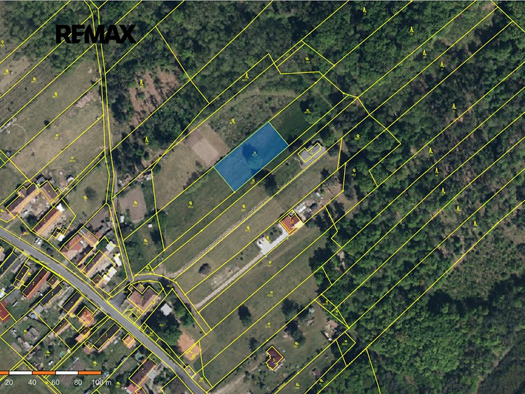 Prodej stavebního pozemku 1 738 m² - foto 1