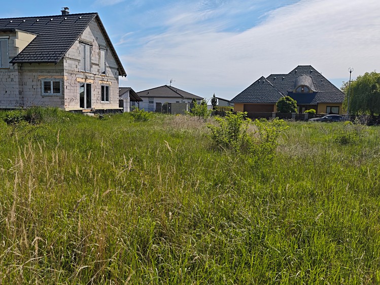 Prodej stavebního pozemku 911 m² - foto 7