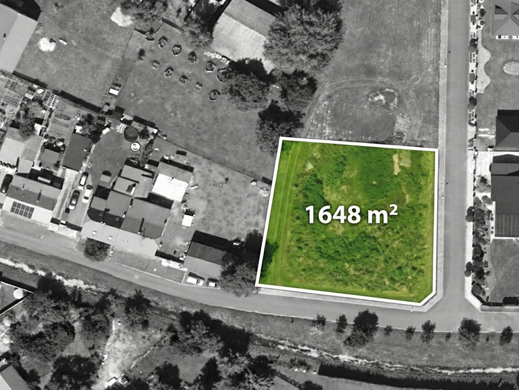 Prodej stavebního pozemku 1 648 m² - foto 3