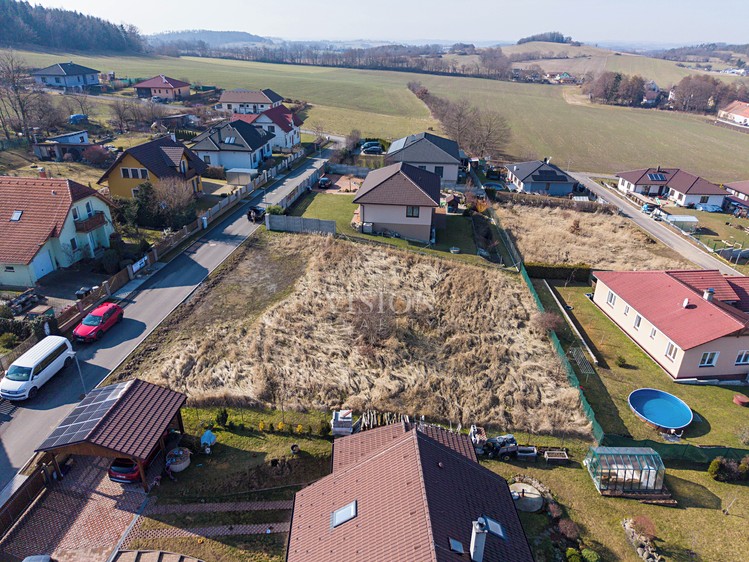 Prodej stavebního pozemku 1 054 m² - foto 3