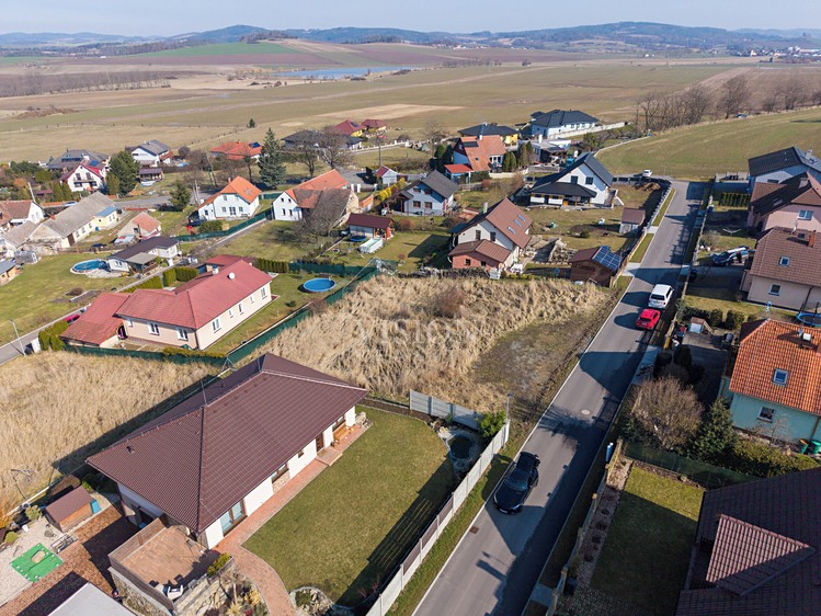Prodej stavebního pozemku 1 054 m² - foto 4