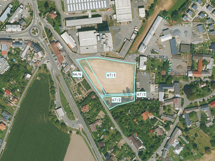 Prodej podílu 5/16 stavebního pozemku 2 772 m² - foto 1