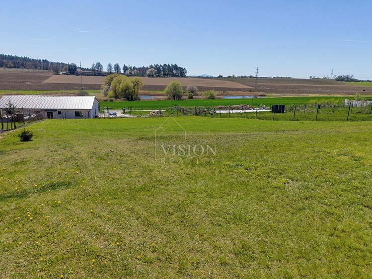 Prodej stavebního pozemku 1 233 m² - foto 3
