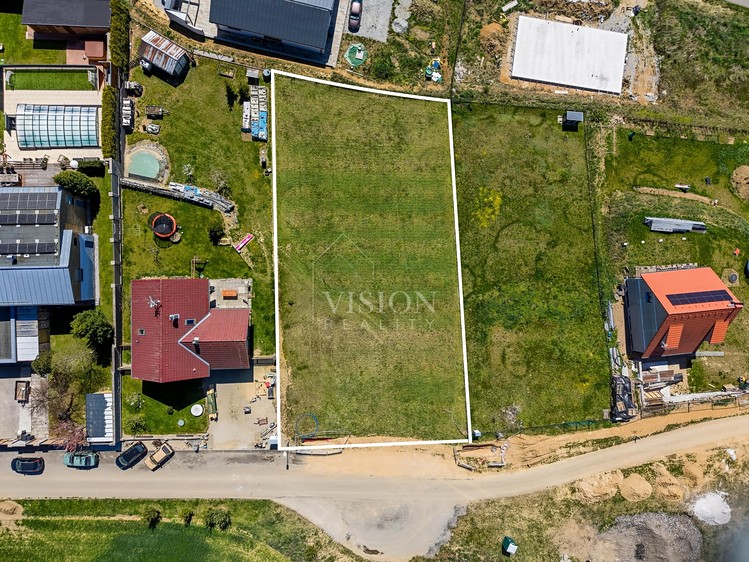 Prodej stavebního pozemku 1 233 m² - foto 4