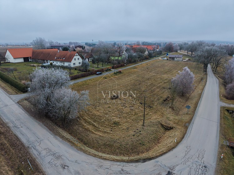 Prodej stavebního pozemku 2 611 m² - foto 4