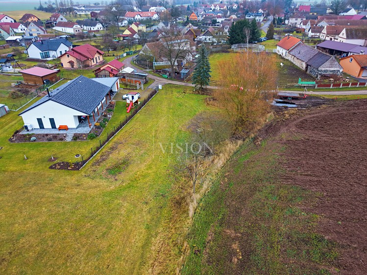 Prodej stavebního pozemku 740 m² - foto 4