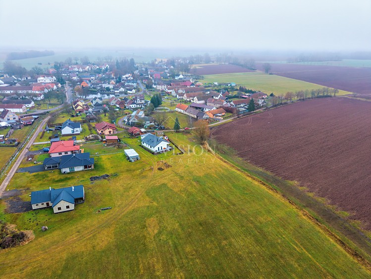 Prodej stavebního pozemku 740 m² - foto 7