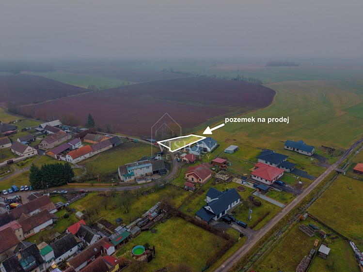 Prodej stavebního pozemku 740 m² - foto 8
