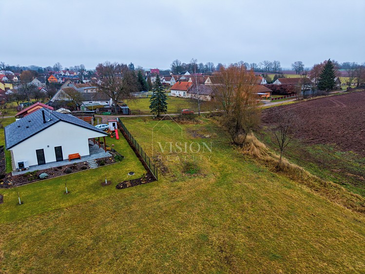 Prodej stavebního pozemku 740 m² - foto 5