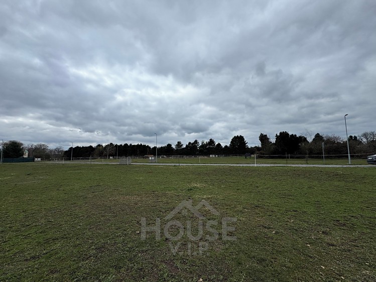 Prodej  stavebního pozemku 847 m² - foto 4