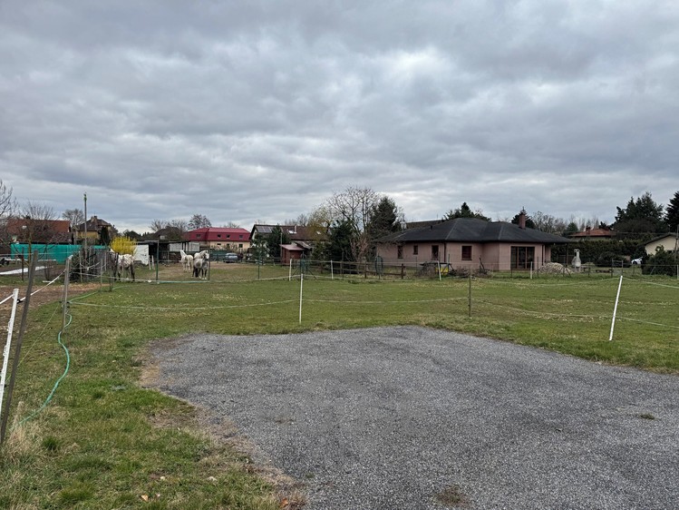 Prodej  stavebního pozemku 847 m² - foto 8