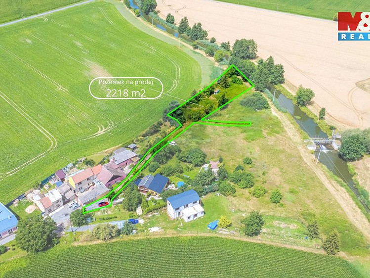 Prodej stavebního pozemku 1 718 m² - foto 2